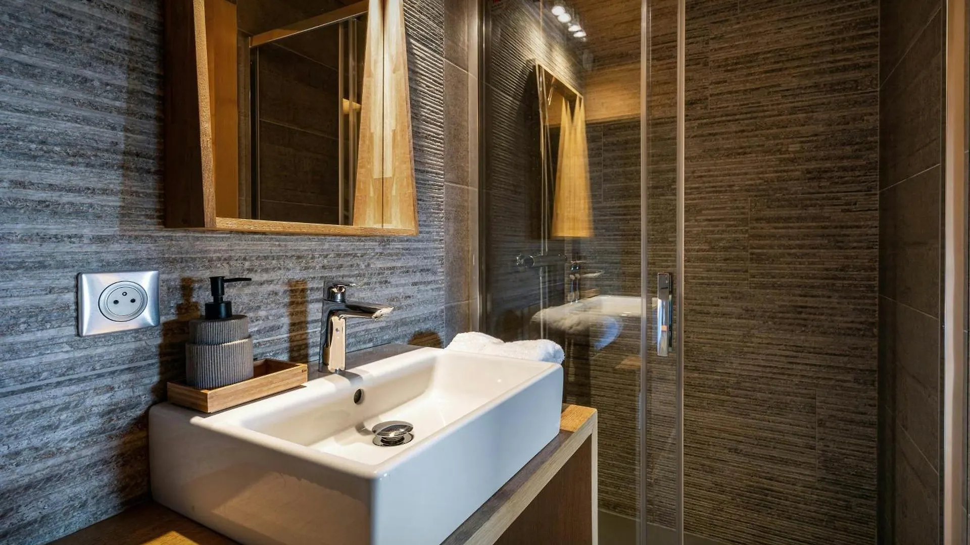 Chalet Villa La Grange A L'Ours - Ovo Network Manigod Francia